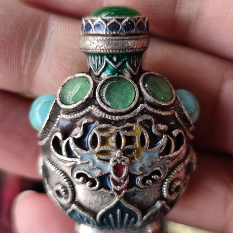 ヴィンテージ七宝焼きブロンズ嗅ぎタバコ瓶、ミニ携帯嗅ぎタバコ - Vintage Collectible Bottles のレビューと価格