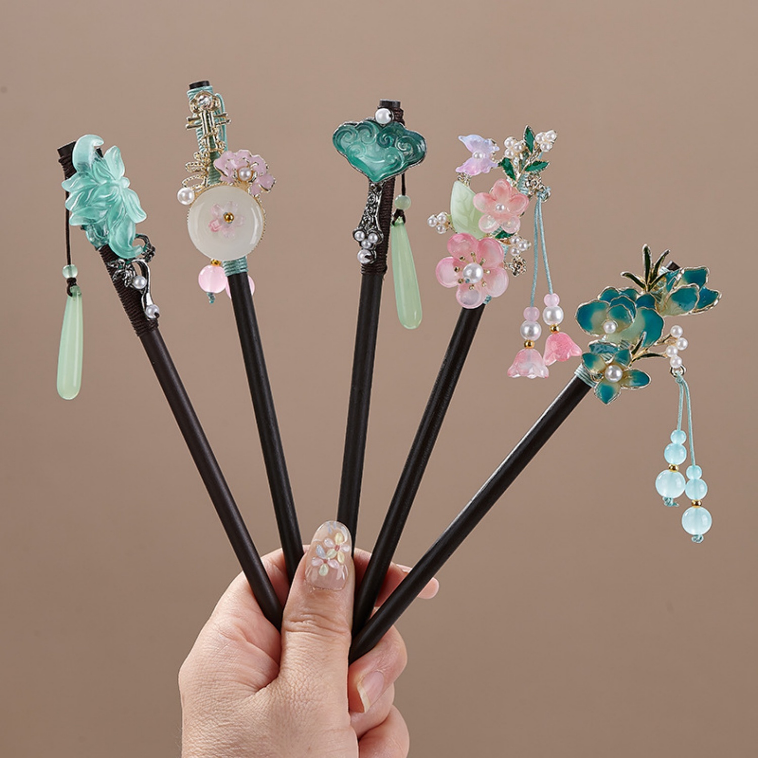 ヴィンテージフラワーヘアピン女性のためのエレガントな木製花ヘ - Vintage Collector のレビューと価格